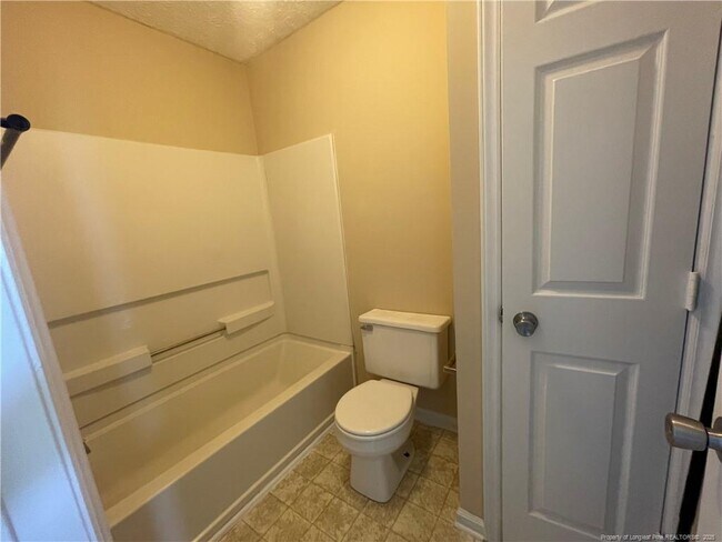 Building Photo - 5587 Arapahoe Ct