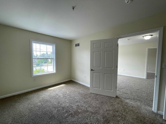 Building Photo - 20 Sentinel Court