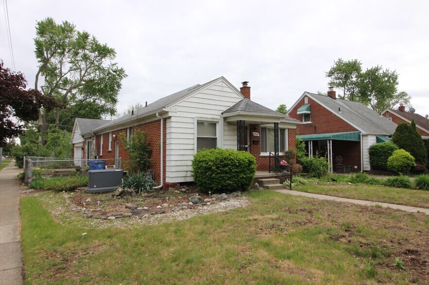 Building Photo - 24301 Colgate St