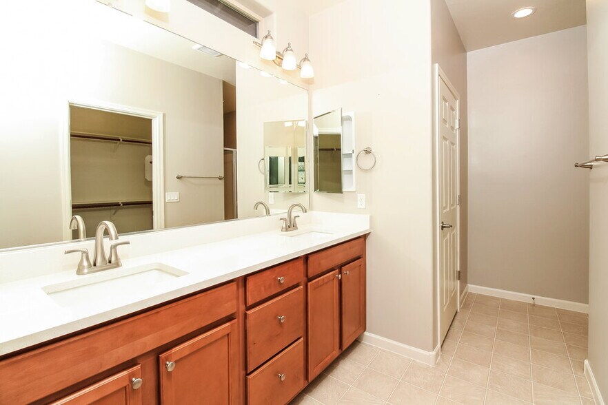 Building Photo - 6386 W Willow Falls Way