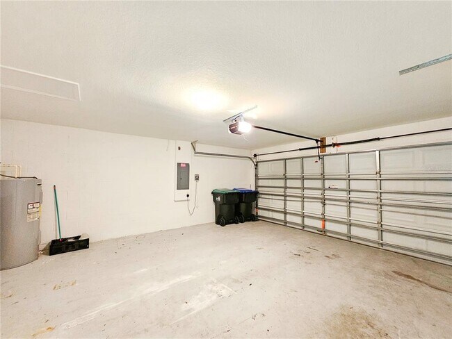 Building Photo - 8512 Abbotsbury Dr