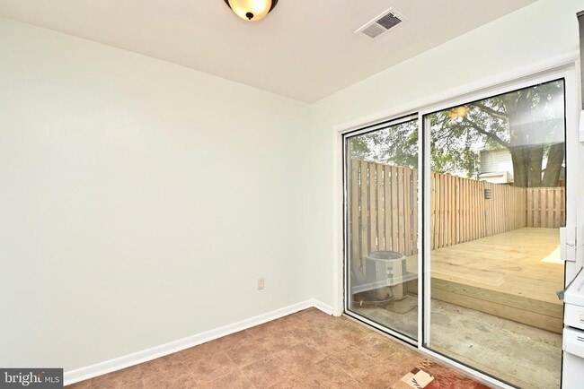 Building Photo - 2165 Ferguson Pl