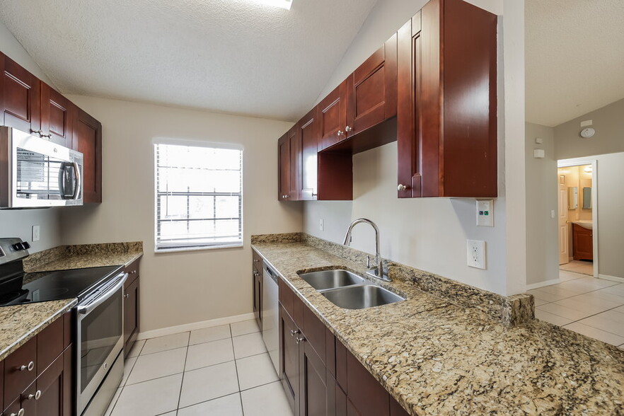 Building Photo - 8476 Coral Dr