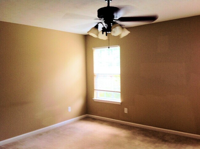 Building Photo - 4046 Corners Way