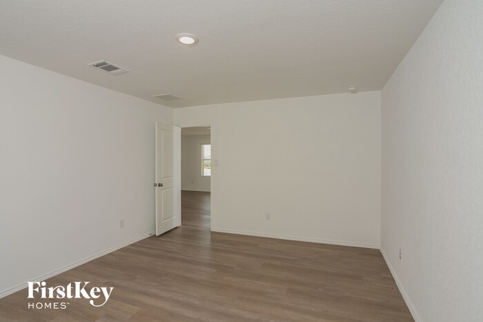 Building Photo - 10619 Pablo Way
