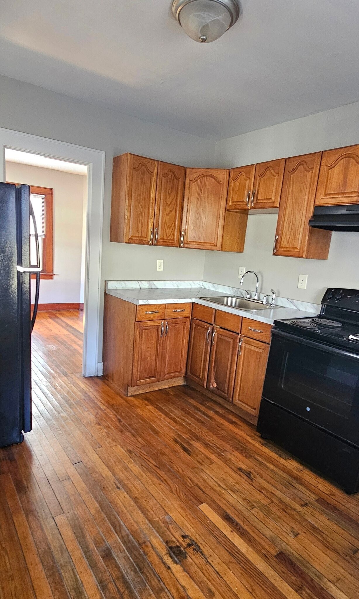 Building Photo - 235 Foxon Rd