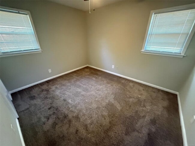 Building Photo - 3211 Hackberry Ln