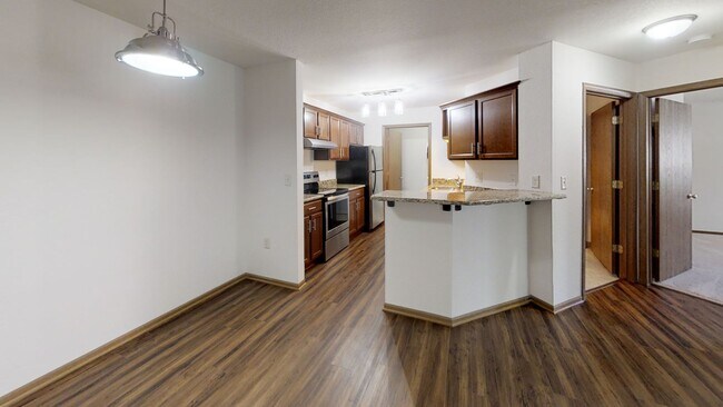 Building Photo - RENOVATED Condo Style Lower 1 Bedroom 1 Bathroom Apartment Available