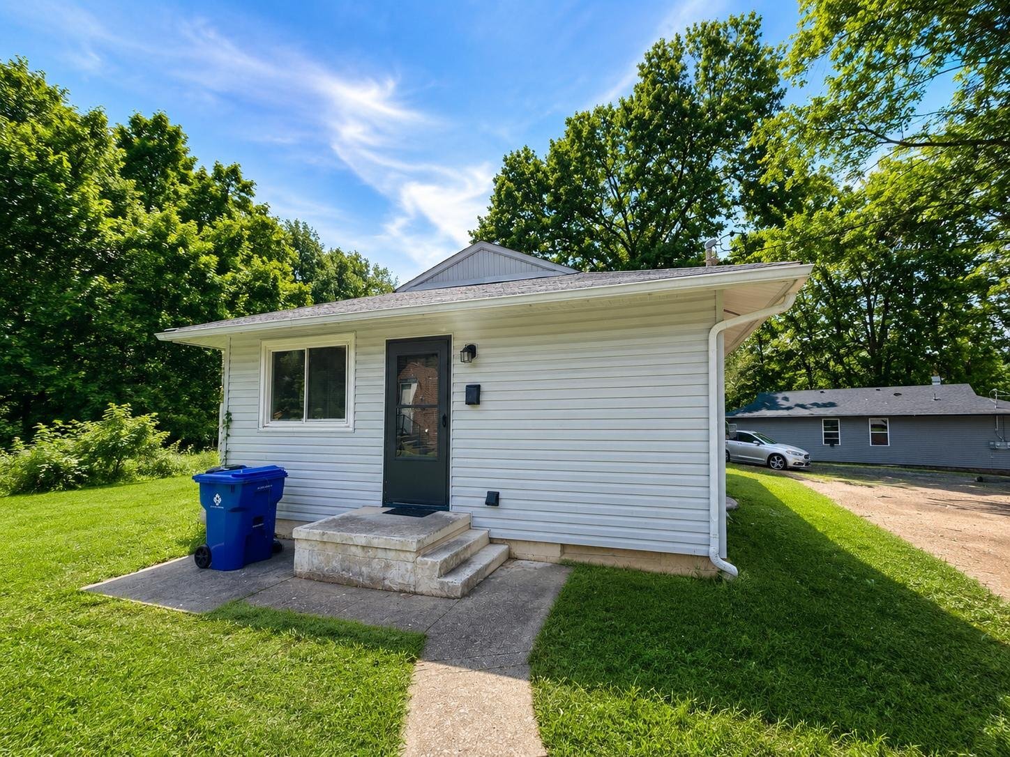 Building Photo - 222 Fisk Ave