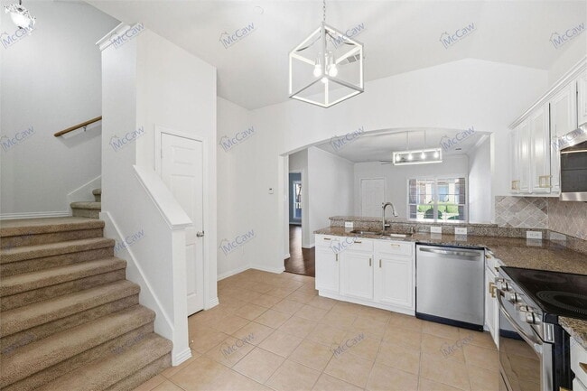 Building Photo - 575 S Virginia Hills Dr