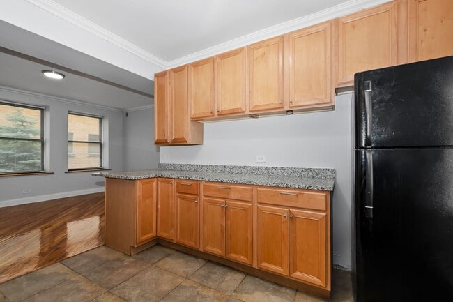 Building Photo - South Shore Unit Available Now