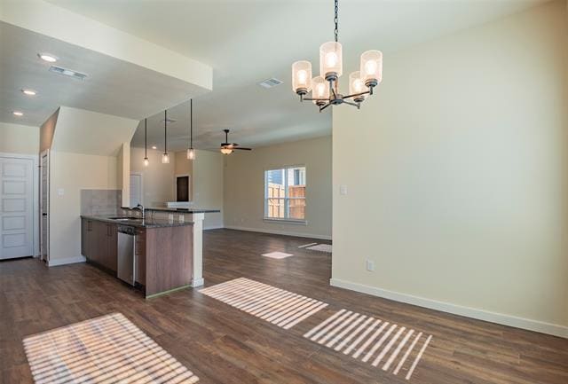 Building Photo - 708 Blackland dr