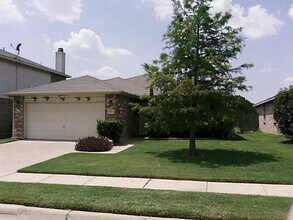 Building Photo - 3119 Breton Dr