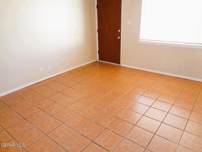 Building Photo - 10532 Brisbane Way