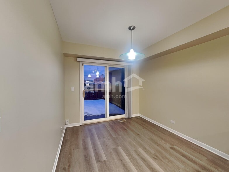 Building Photo - 5 Andover Ct