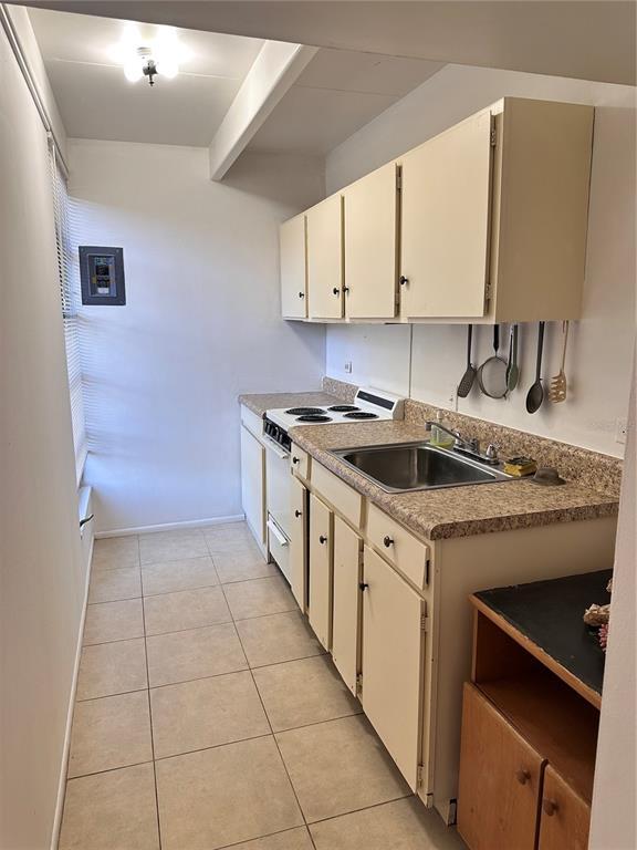 Building Photo - 4719 Club Cir