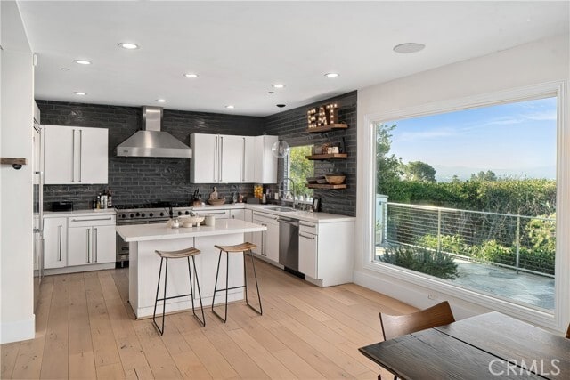 Building Photo - 3642 Alta Mesa Dr