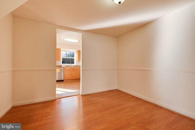 Building Photo - 10742 Cordage Walk