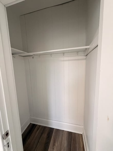 Building Photo - 1564 Laharpe St