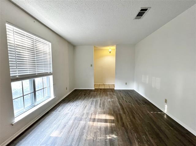 Building Photo - 1209 Irwin Dr