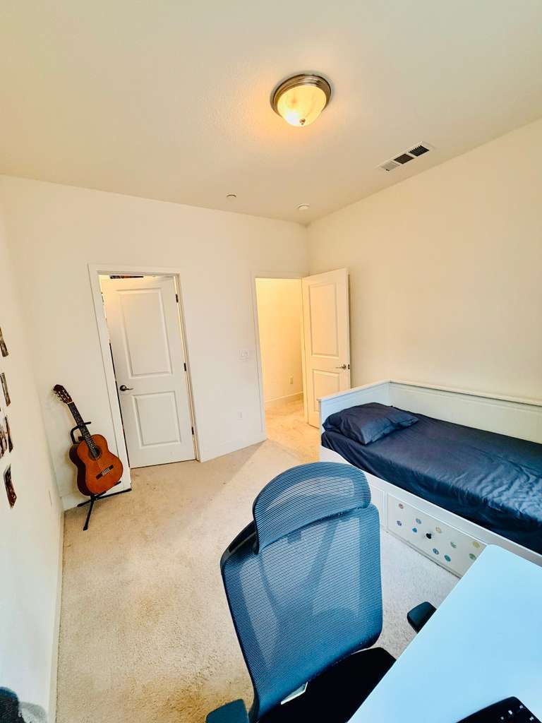 Building Photo - 2617 Alliston Loop