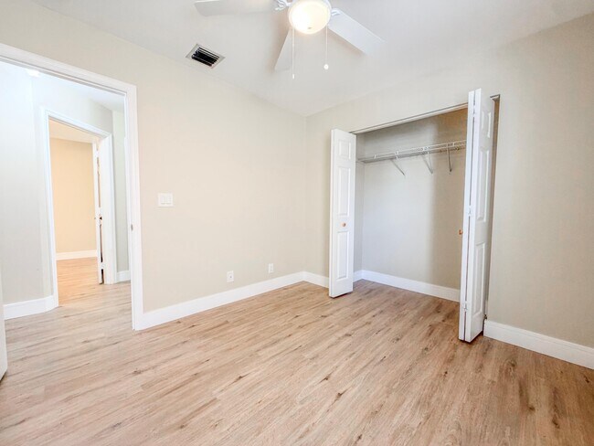 Building Photo - 90 NW 42nd Way