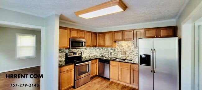 Building Photo - Cute Renovated 3 Bedroom 1 Bath home in Hampton VA