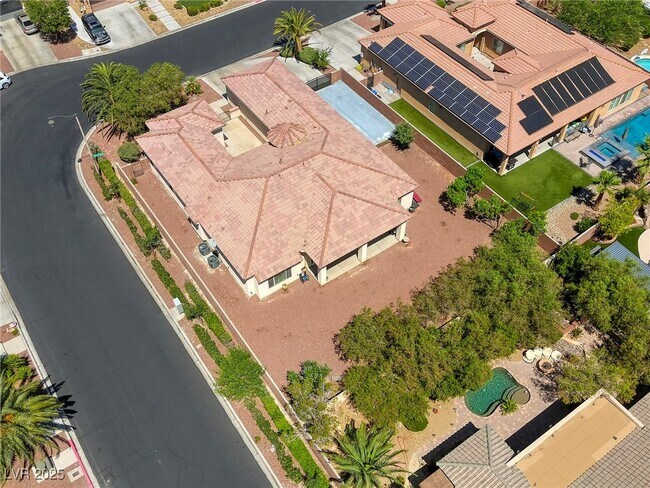 Building Photo - 7286 Mt Kearsarge St