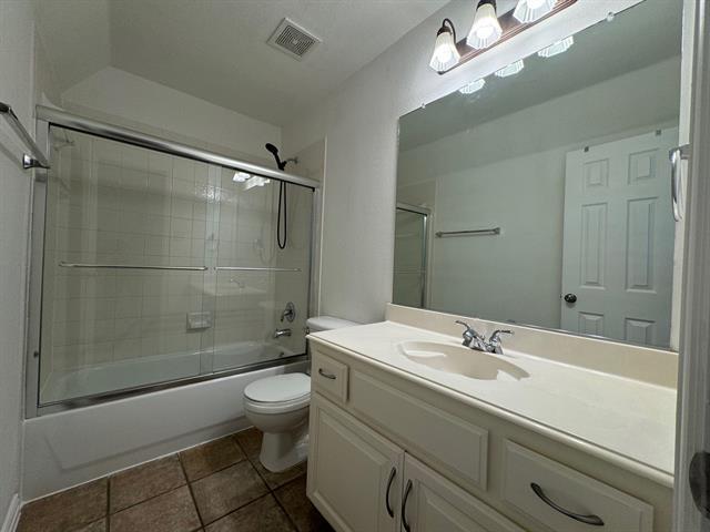 Building Photo - 3780 Navarro Way