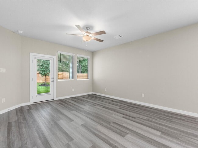 Building Photo - 1749 Succotash Oak Ct