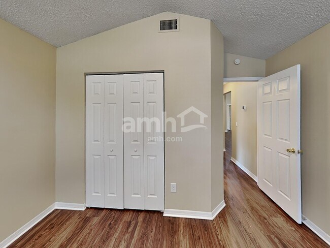 Building Photo - 1294 Cypress Bend Cir