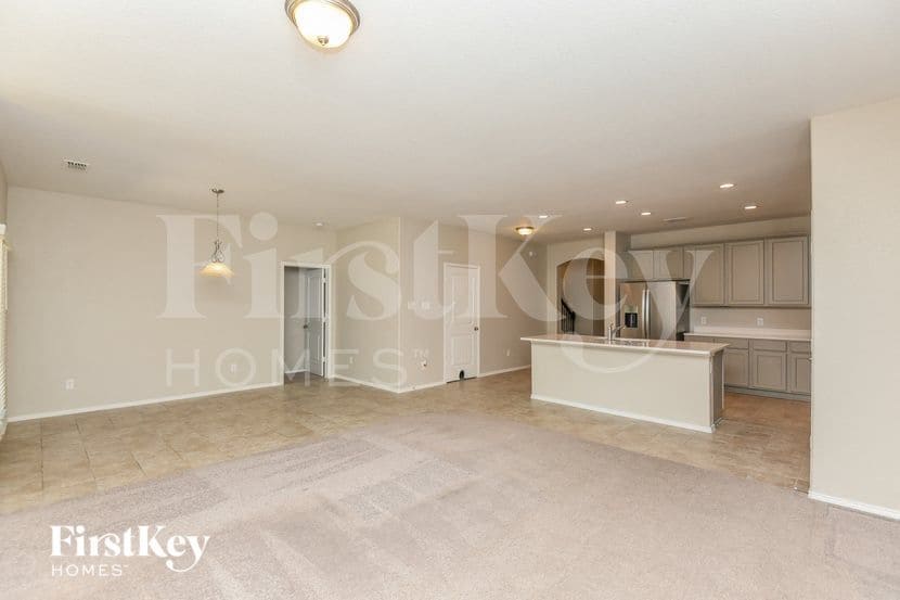 Building Photo - 6252 Outrigger Rd