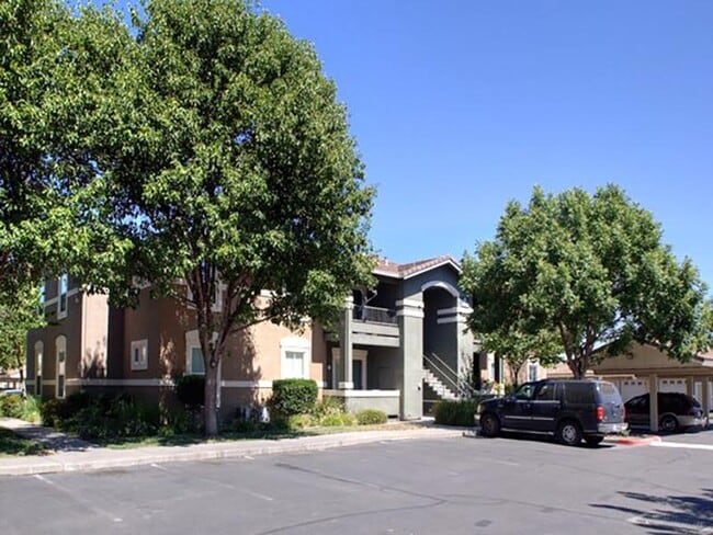 Building Photo - Natomas Park