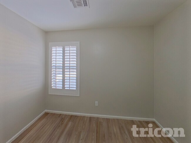 Building Photo - 42396 Colby Dr