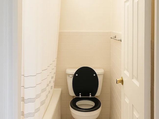 Building Photo - Furnished 1-BEDROOM Apartment