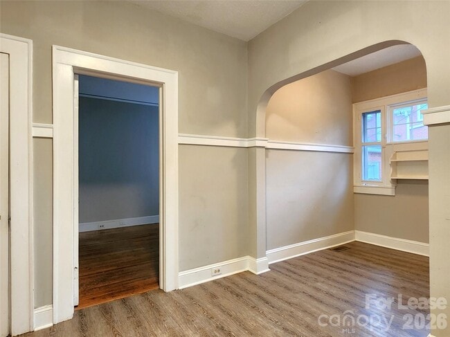 Building Photo - 337 N 9th St