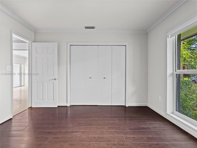 Building Photo - 651 S Mashta Dr