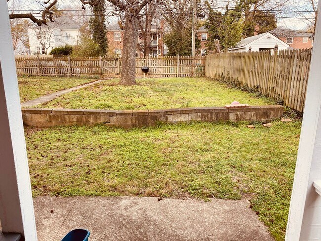 Building Photo - 4506 Monument Ave