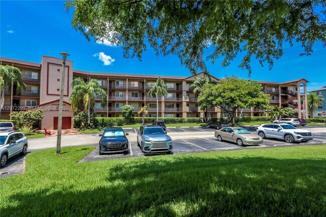 Building Photo - 850 SW 138th Ave