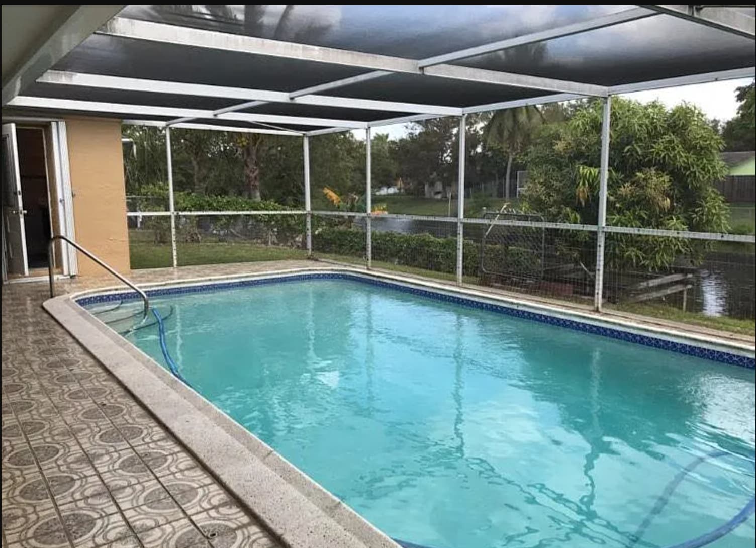 Building Photo - 2410 NW 87th Ln