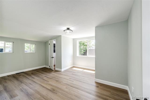 Building Photo - 2832 S Acoma St