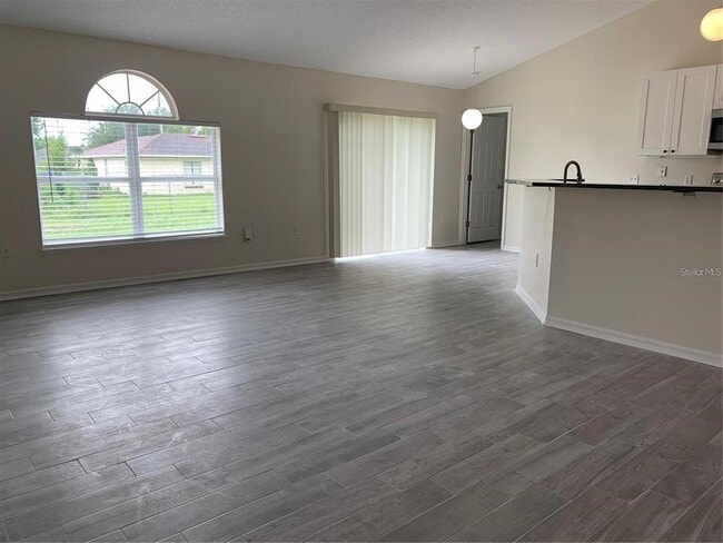 Building Photo - 812 Abbeville Ct