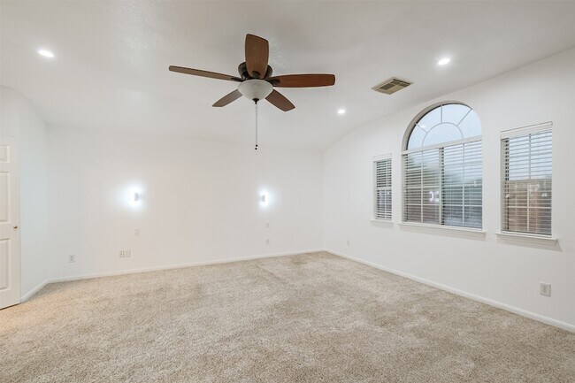 Building Photo - 15506 Anton Dr