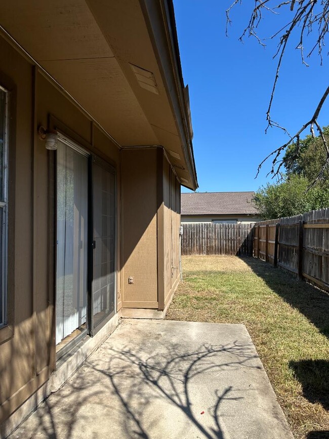 Building Photo - 9933 Ardash Ln