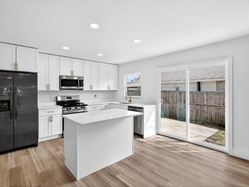 Building Photo - 6013 Cedar Ln