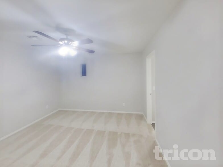 Building Photo - 13962 N 132nd Ln