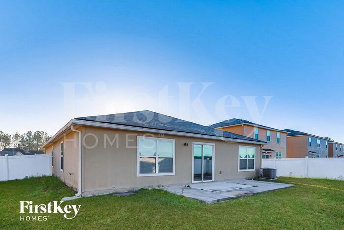 Building Photo - 2352 Bonnie Lakes Dr