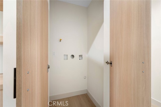 Building Photo - 918 University Ave