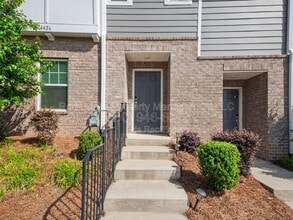 Building Photo - 4426 Millennium Ave