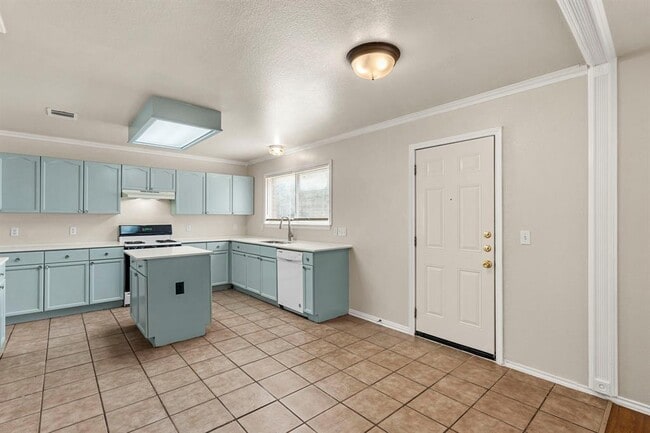 Building Photo - 8731 Minot Cir